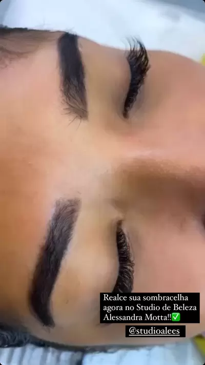 Sobrancelha Henna